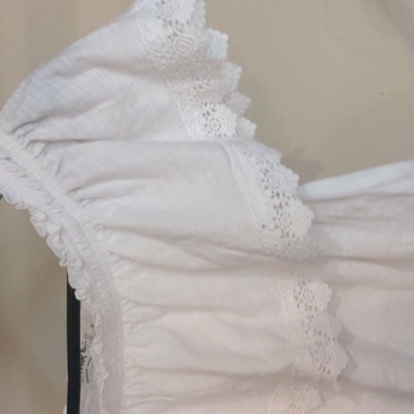 White Crop Top - Picture 3 of 3